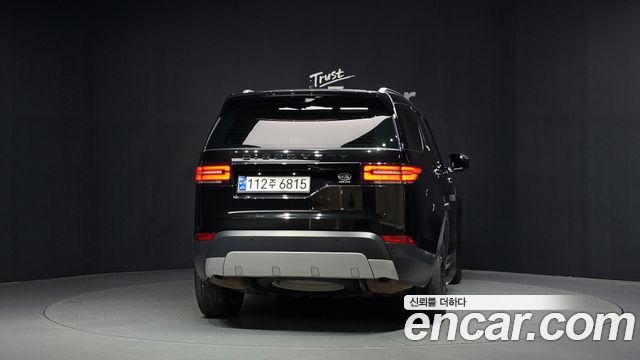 Land Rover Discovery 5 3.0 SD6 HSE Luxury 2020 — фото 4