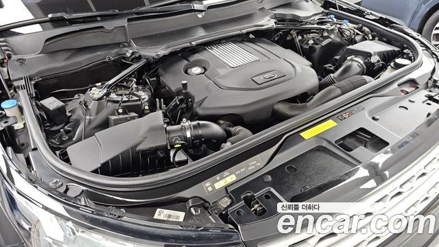 Land Rover Discovery 5 3.0 SD6 HSE Luxury 2020 — фото 6