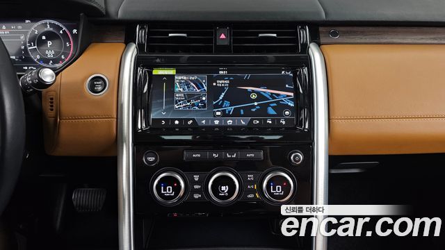 Land Rover Discovery 5 3.0 SD6 HSE Luxury 2020 — фото 14