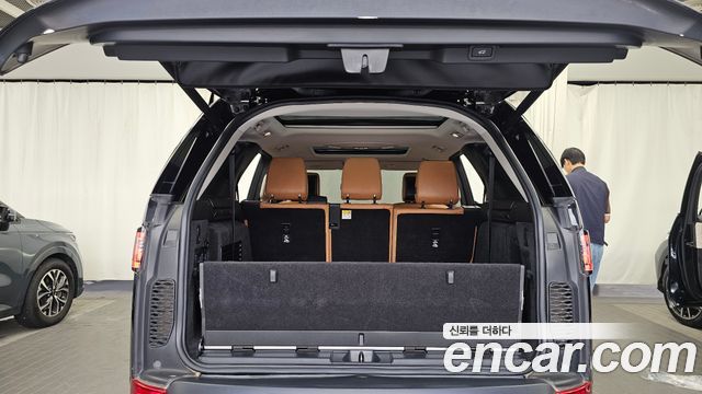Land Rover Discovery 5 3.0 SD6 HSE Luxury 2020 — фото 20