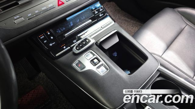 Hyundai Grandeur (IG) 3.0 LPi Rent Car Modern 2021 — фото 9