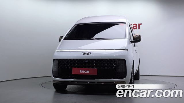 Hyundai Staria 4WD Lounge 9-Seater Limousine 2025 — фото 3