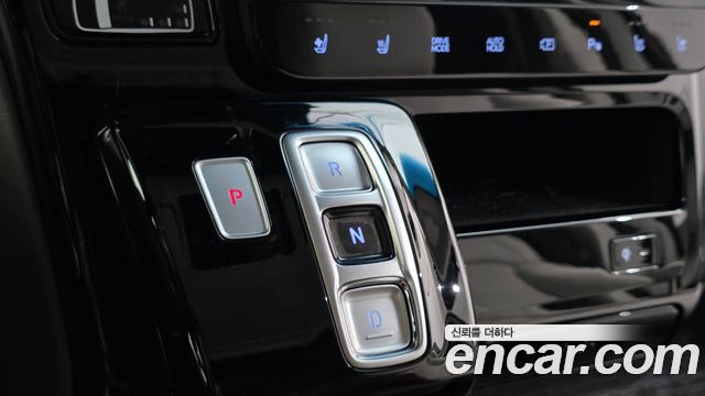 Hyundai Staria 4WD Lounge 9-Seater Limousine 2025 — фото 9