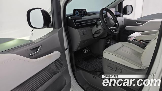 Hyundai Staria 4WD Lounge 9-Seater Limousine 2025 — фото 10
