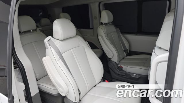 Hyundai Staria 4WD Lounge 9-Seater Limousine 2025 — фото 11