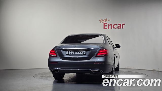 Mercedes-Benz E-Class (W213) E300 Avantgarde 2019 — фото 4
