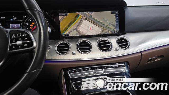 Mercedes-Benz E-Class (W213) E300 Avantgarde 2019 — фото 12