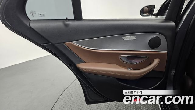 Mercedes-Benz E-Class (W213) E300 Avantgarde 2019 — фото 25