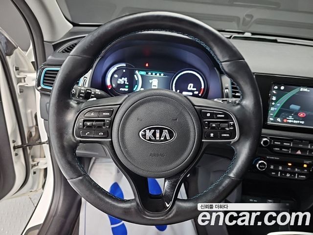 Kia Niro EV Noblesse 2019 — фото 9
