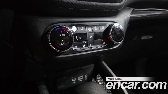 Chevrolet Trailblazer 1.3 Turbo 2WD Premier 2021 — фото 31