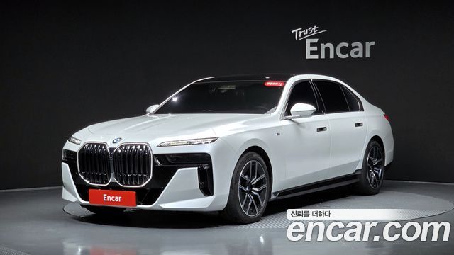 BMW 7 Series (G70) 740i xDrive M Sport 2024 — фото 11