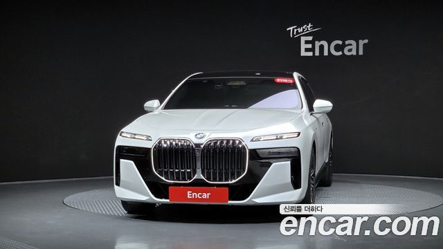 BMW 7 Series (G70) 740i xDrive M Sport 2024 — фото 3