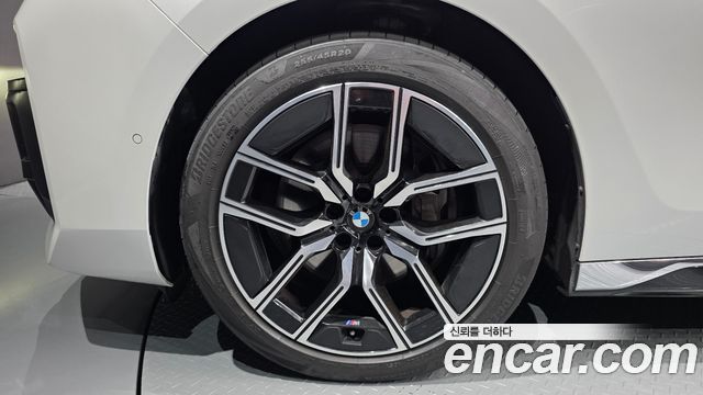 BMW 7 Series (G70) 740i xDrive M Sport 2024 — фото 5