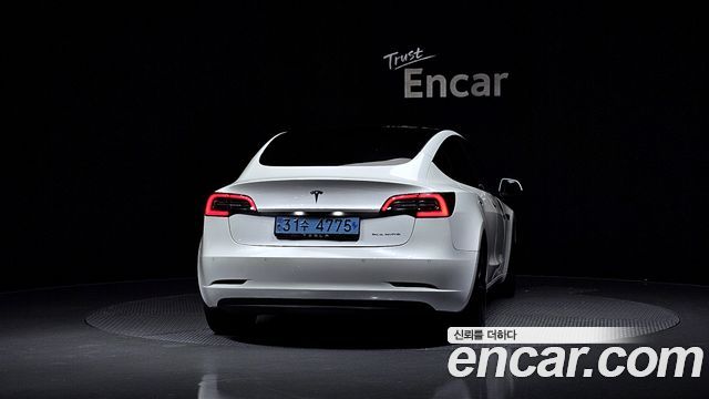 Tesla Model 3 Long Range AWD 2022 — фото 4
