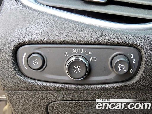 Chevrolet Malibu 1.3 Turbo LT Deluxe 2019 — фото 16