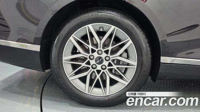 Genesis G80 (RG3) Gasoline 2.5 Turbo AWD 2025 — фото 5