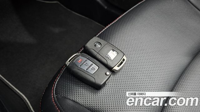 KG Mobility (SsangYong) Tivoli Air Diesel IX 2WD 2016 — фото 23
