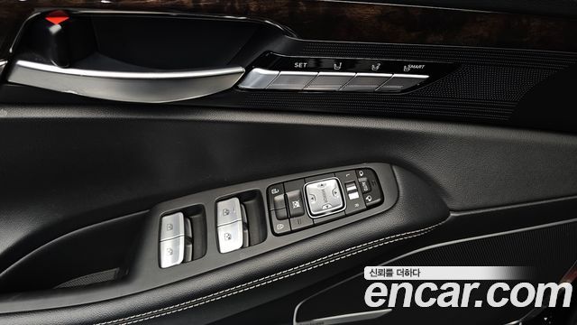 Genesis G90 3.8 AWD Premium Luxury 2019 — фото 17