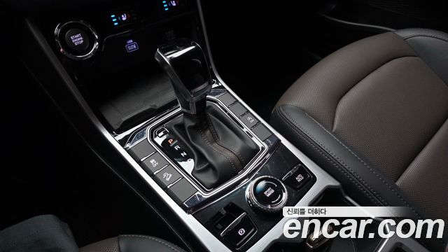 KG Mobility (SsangYong) Beautiful Korando Gasoline 1.5 2WD C7 Black Edition 2025 — фото 9