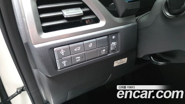 KG Mobility (SsangYong) Beautiful Korando Gasoline 1.5 2WD C7 Black Edition 2025 — фото 19