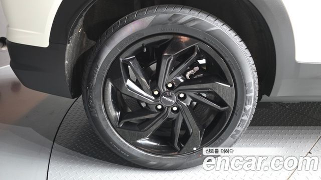 KG Mobility (SsangYong) Beautiful Korando Gasoline 1.5 2WD C7 Black Edition 2025 — фото 21