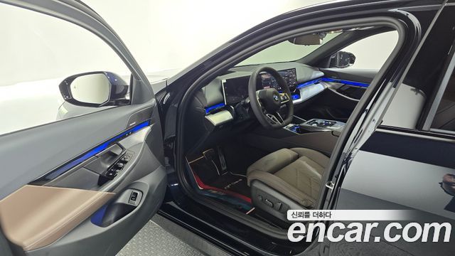 BMW 5 Series (G60) 520i M Sport 2026 — фото 10