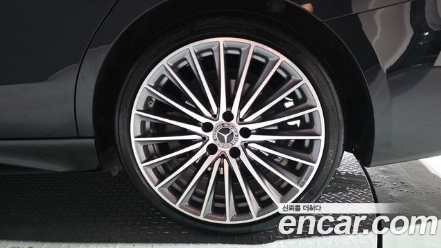 Mercedes-Benz C-Class (W206) C300 4MATIC AMG Line 2023 — фото 27