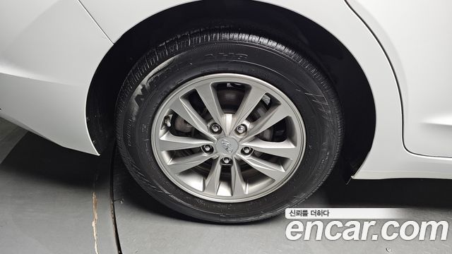 Hyundai Avante (AD) 1.6 Style 2020 — фото 5
