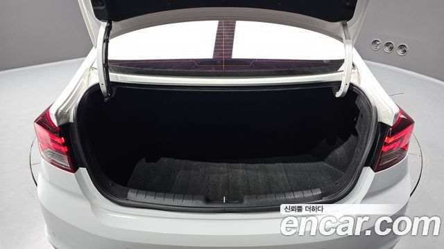 Hyundai Avante (AD) 1.6 Style 2020 — фото 20