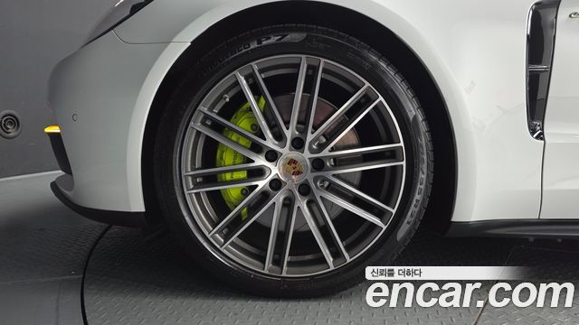 Porsche Panamera (971) 2.9 AWD E-Hybrid 2020 — фото 5
