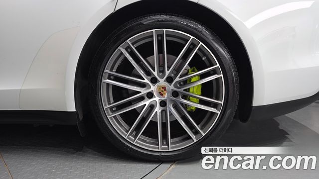 Porsche Panamera (971) 2.9 AWD E-Hybrid 2020 — фото 21
