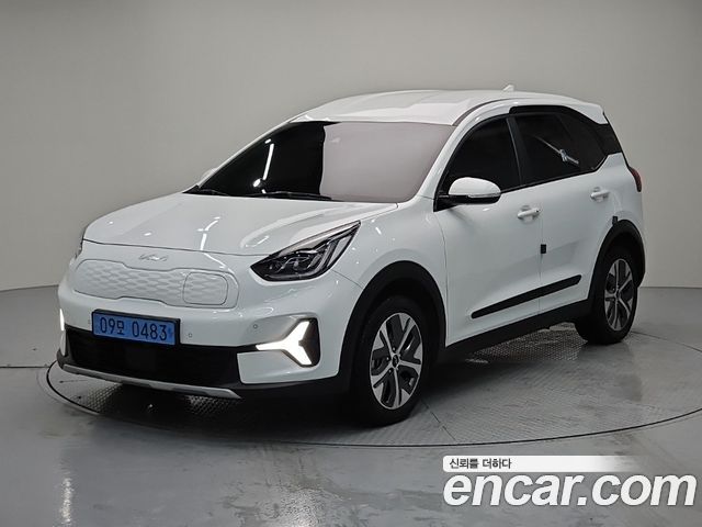 Kia Niro Plus Earth 2023 — фото 1