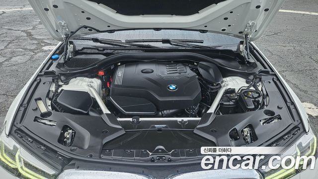 BMW 5 Series (G30) 520i M Sport 2023 — фото 6