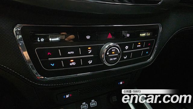 KG Mobility (SsangYong) Rexton Sports Diesel 2.2 2WD Prestige 2022 — фото 17