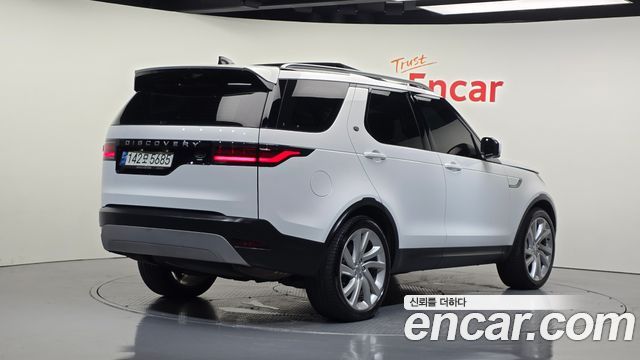 Land Rover Discovery 5 D300 HSE 2022 — фото 2