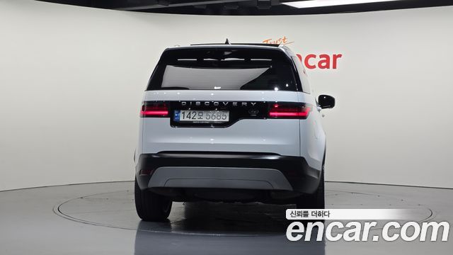 Land Rover Discovery 5 D300 HSE 2022 — фото 4