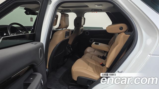 Land Rover Discovery 5 D300 HSE 2022 — фото 12