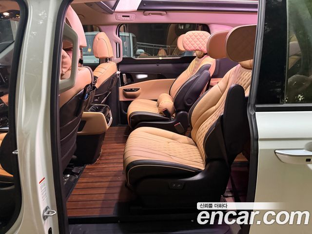 Kia Carnival (IV) Gasoline 9-seater Limousine(Special vehicle) 2022 — фото 6