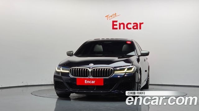 BMW 5 Series (G30) M550i xDrive 2022 — фото 3