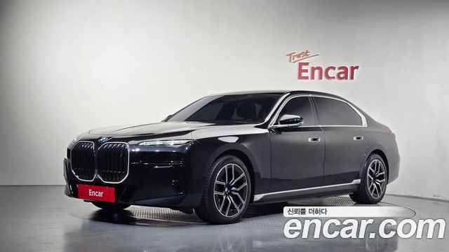 BMW i7 (G70) eDrive 50 M Sport Limited 2026 — фото 1