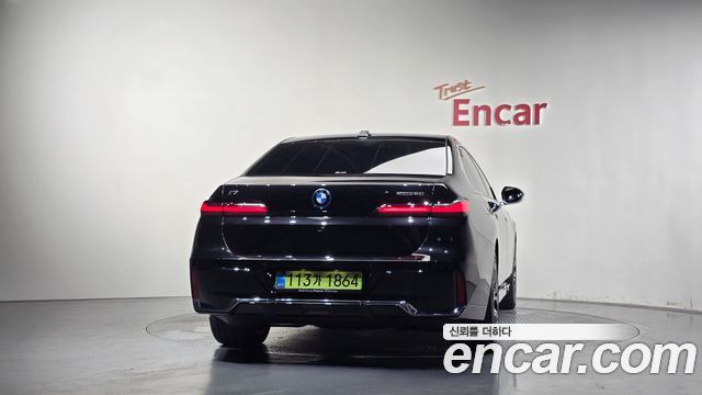 BMW i7 (G70) eDrive 50 M Sport Limited 2026 — фото 4