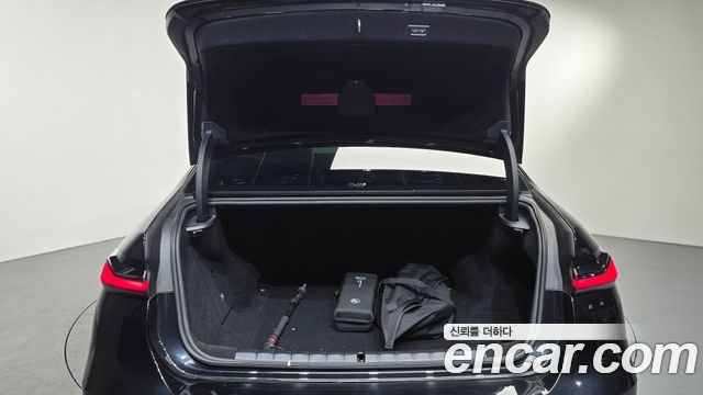 BMW i7 (G70) eDrive 50 M Sport Limited 2026 — фото 18