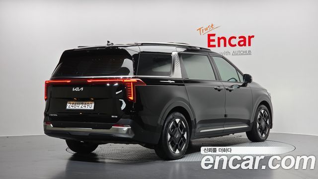 Kia Carnival (IV) HEV 9seater Signature 2025 — фото 2
