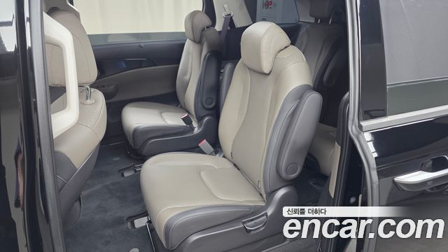 Kia Carnival (IV) HEV 9seater Signature 2025 — фото 12