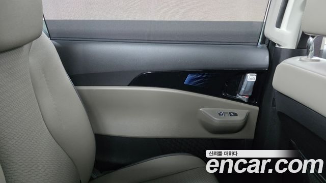 Kia Carnival (IV) HEV 9seater Signature 2025 — фото 25