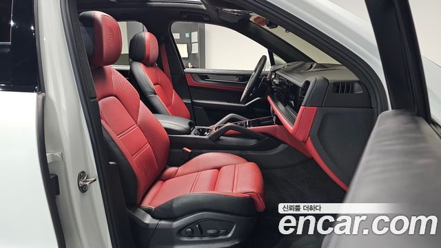 Porsche Cayenne (PO536) 4.0 GTS 2025 — фото 26