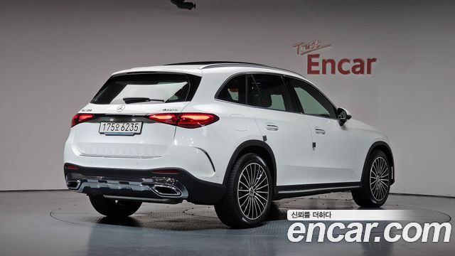 Mercedes-Benz GLC-Class (X254) GLC300 4MATIC AMG Line 2025 — фото 2
