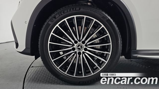Mercedes-Benz GLC-Class (X254) GLC300 4MATIC AMG Line 2025 — фото 5