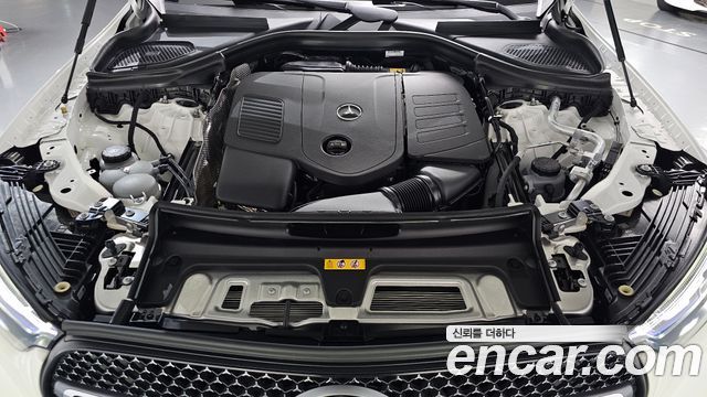 Mercedes-Benz GLC-Class (X254) GLC300 4MATIC AMG Line 2025 — фото 6