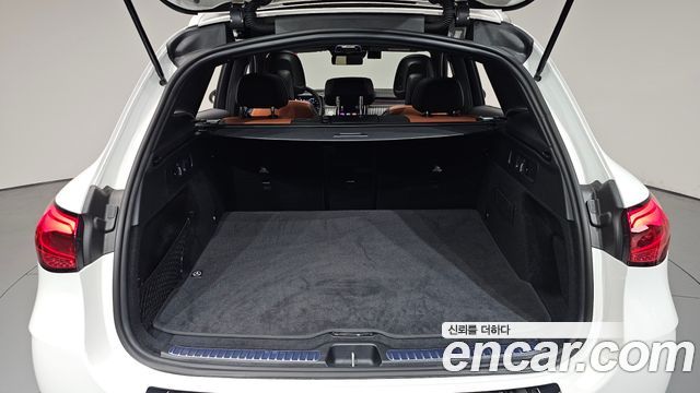 Mercedes-Benz GLC-Class (X254) GLC300 4MATIC AMG Line 2025 — фото 20